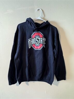 Black Pullover Hoodie Sweatshirt Fits Size Medium
